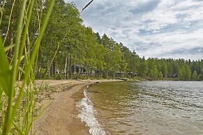 Lakeside Cottages