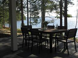 Lakeside Cottages