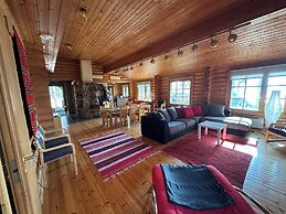 Lakeside Cottages