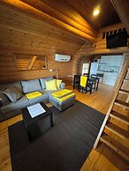 Lakeside Cottages