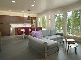 Lakeside Cottages