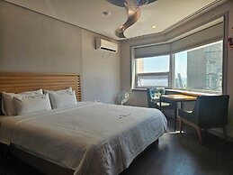Ocean View Haute Hotel