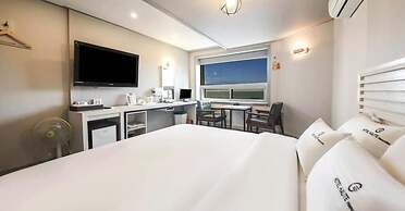 Ocean View Haute Hotel