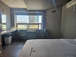 Ocean View Haute Hotel