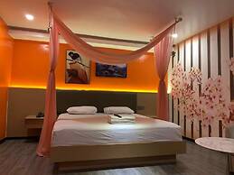 VENUS COURT HOTEL