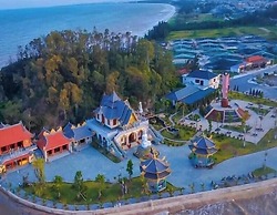 Flamingo Hai Tien Beach Resort