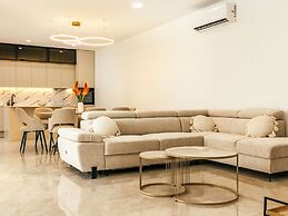 Villa Aura With Heated Pool
