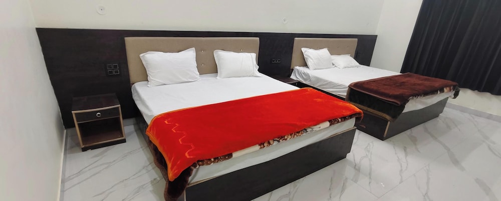 Aditya Home Stay
