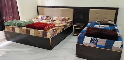 Aditya Home Stay