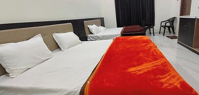 Aditya Home Stay