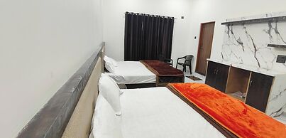 Aditya Home Stay