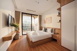 GRAND LUX by BRIO