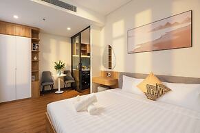 GRAND LUX by BRIO