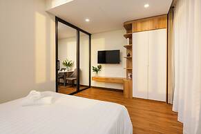 GRAND LUX by BRIO