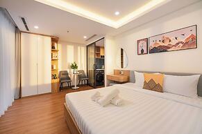 GRAND LUX by BRIO