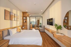 GRAND LUX by BRIO