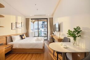 GRAND LUX by BRIO