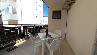 Inviting Apartment in a Great Area