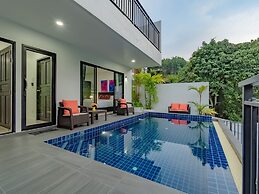 Luxurious Villa With Private Pool and Stunning Views
