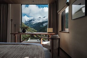 Ruoshui Mountain Retreat Holiday Inn