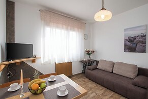 Peaceful Apartment With Private Terrace