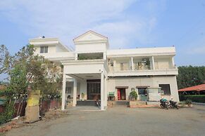 Srushti Resort