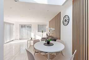 Flat A Rose Hill