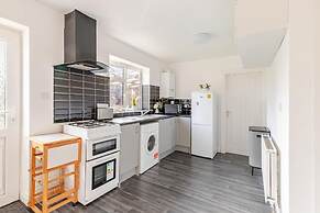 2 Bedroom Bangalow