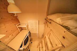 ArtBar & GuestHouse ennova - Hostel