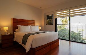 w Homey 3BR With Balcony in Miraflores