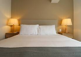 w Luxury Cozy 2BR w Balcony in Miraflores