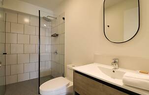 w Luxury Cozy 2BR w Balcony in Miraflores