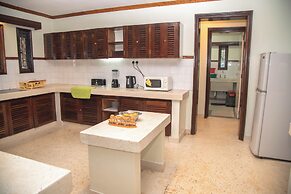 5-Bedroom Villa Facing Mt.Kenya