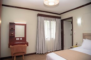 5-Bedroom Villa Facing Mt.Kenya