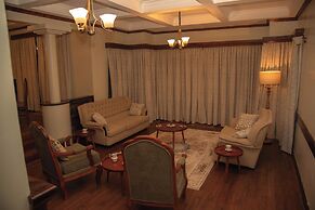 5-Bedroom Villa Facing Mt.Kenya
