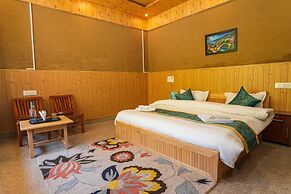 Western Tragopan Cottage