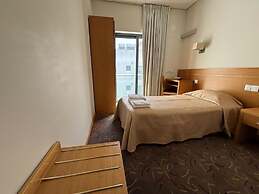 Hotel 13 de Outubro by Umbral
