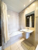 Hotel 13 de Outubro by Umbral