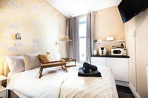 The Bayview Apart Hotel