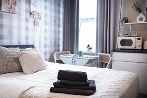 The Bayview Apart Hotel