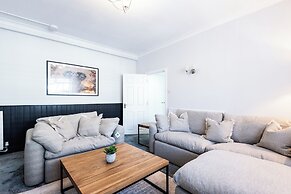 The Bayview Apart Hotel