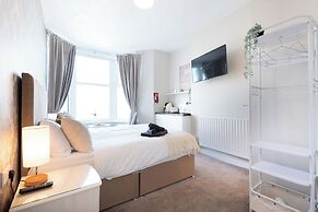The Bayview Apart Hotel