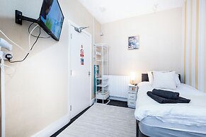 The Bayview Apart Hotel
