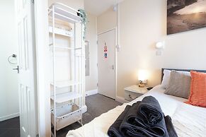 The Bayview Apart Hotel