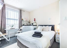 The Bayview Apart Hotel