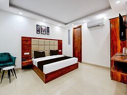 Collection O Hotel Evergreen