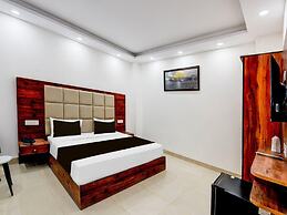 Collection O Hotel Evergreen