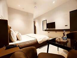 HOTEL MONDAY - Comfortable & Safe Stays