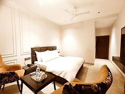 HOTEL MONDAY - Comfortable & Safe Stays