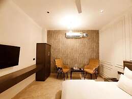 HOTEL MONDAY - Comfortable & Safe Stays